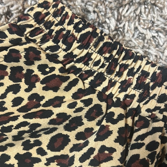 Leopard girls shorts - Picture 2 of 4